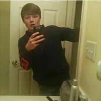 Logan Bush Photo 11