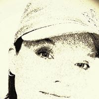 Laura Bruce Photo 43