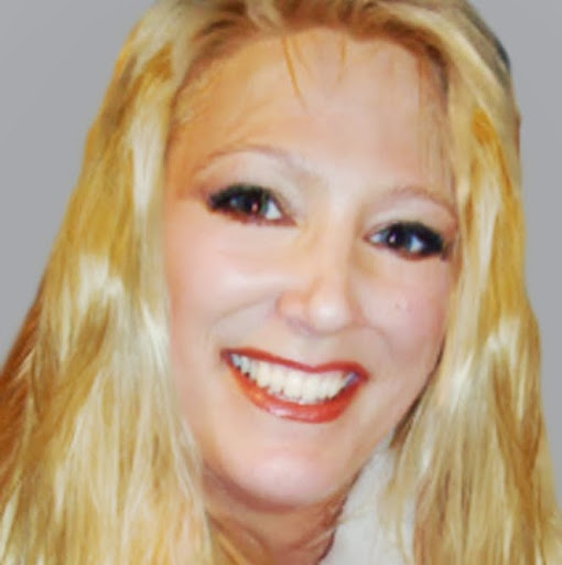 Kimberly Hansen Photo 29