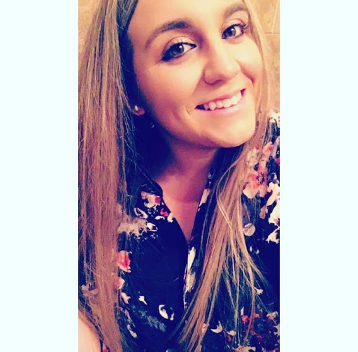 Victoria Vaughn Photo 17