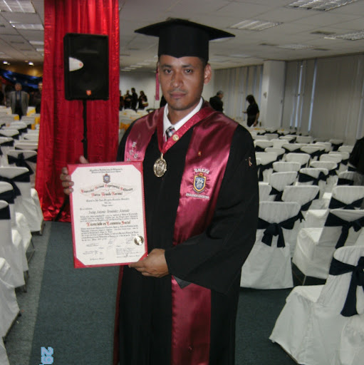 Irving Alvarado Photo 21