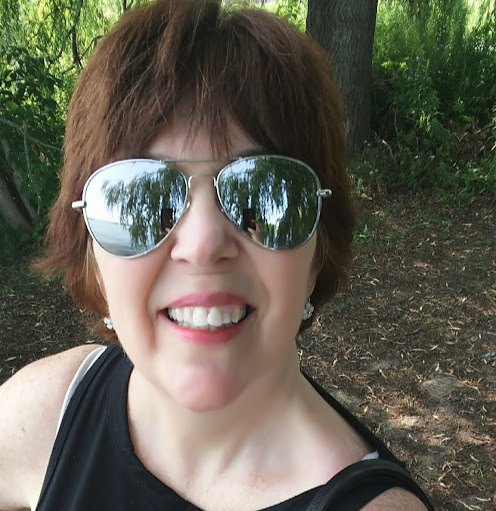 Cathy Hardy Photo 29