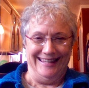 Elizabeth Walker Photo 19