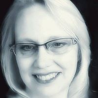 Tracie Hardin Photo 19