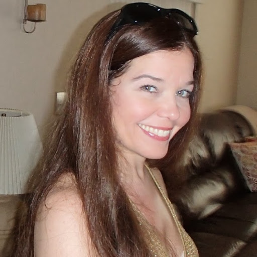 Vivian Hernandez Photo 13