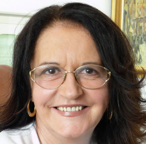 Susan Bainbridge Photo 9