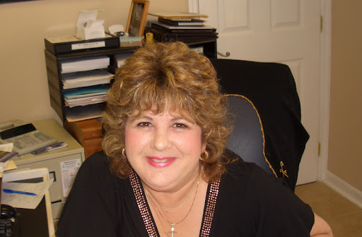 Debra Maxwell Photo 31