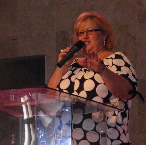 Robyn Rodgers Photo 11