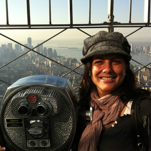 Virginia Calderon Photo 19