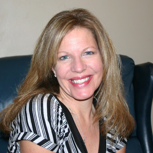 Julie Dowd Photo 7