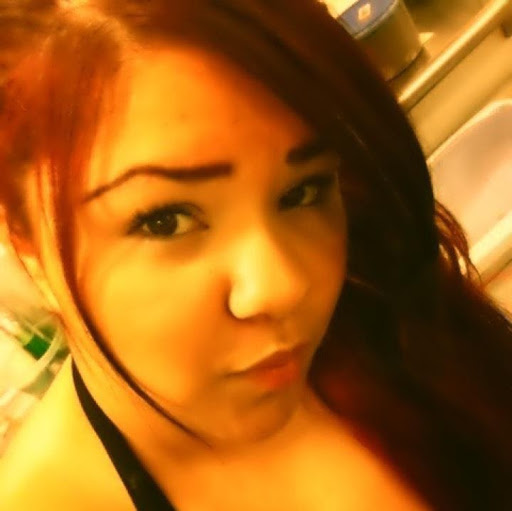 Julia Garcia Photo 16
