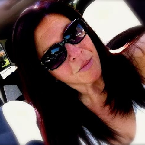 Renee Williams Photo 22