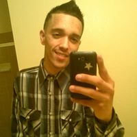 Anthony Varela Photo 37