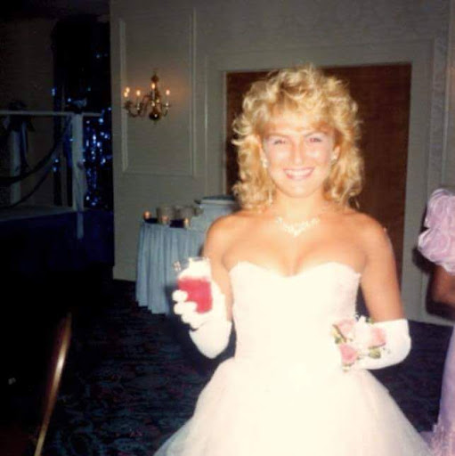 Michele Mercer Photo 31