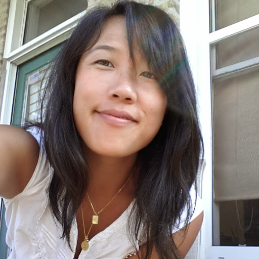 Jennifer Tan Photo 48