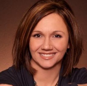 Angie Davis Photo 15