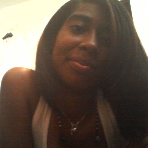Erica Moore Photo 9