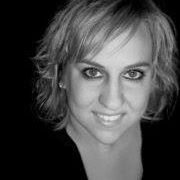 Kimberly Nava Photo 21