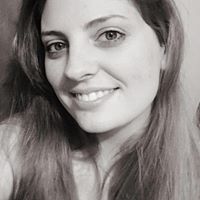 Stephanie Raymond Photo 31