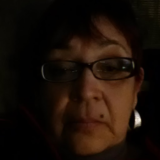 Laurie Perreault Photo 10