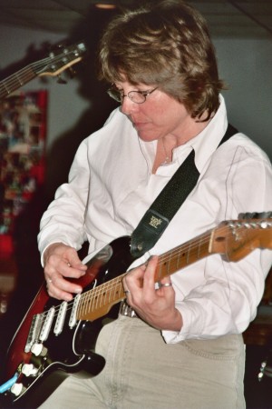 Cindy Ward Photo 13