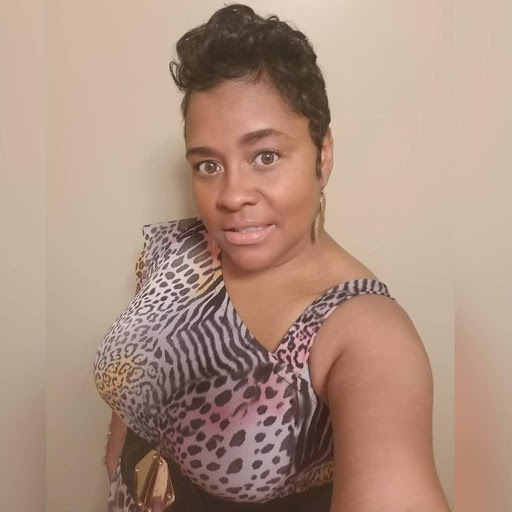 Adrienne Moore Photo 20