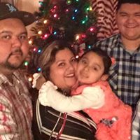 Gladys Robles Photo 17