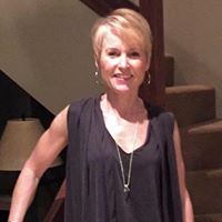 Laurie Handley Photo 7