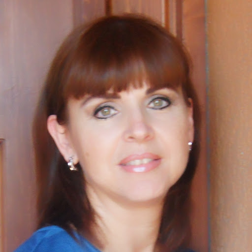 Reyna Gonzalez Photo 12