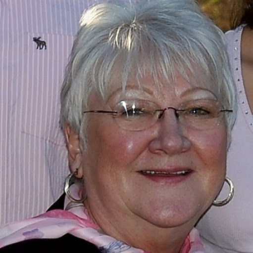 Linda Robison Photo 12