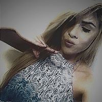 Laura Nevarez Photo 29