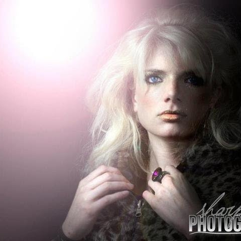 Catherine Holder Photo 33