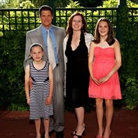 Laura Compton Photo 11