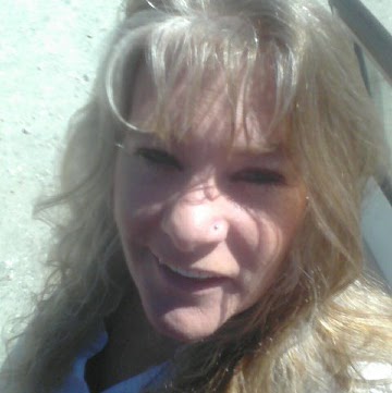 Paula Hurst Photo 13