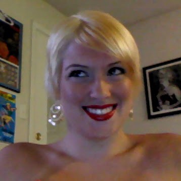 Kristin Holmes Photo 36