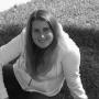 Julia Stevens Photo 7