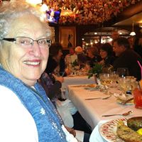 Elizabeth Danks Photo 3