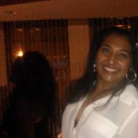 Elizabeth Giron Photo 25