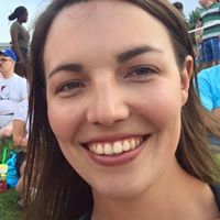 Elizabeth Welker Photo 7