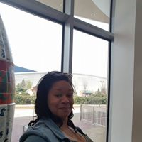 Adrienne Robinson Photo 24