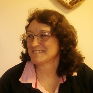 Ruth Robbins Photo 19