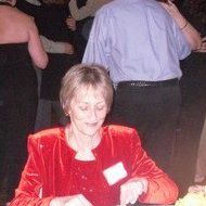 Adrienne Lee Photo 20