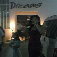 Claudia Santos Photo 17