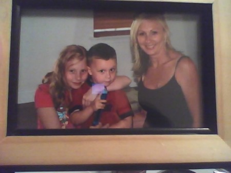 Jennifer Rhoads Photo 37