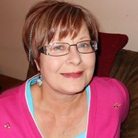 Suzanne Evans Photo 24