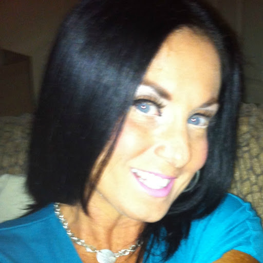 Angela Ray Photo 38