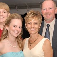 Suzanne Marsh Photo 45