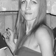 Jennifer Reiter Photo 34