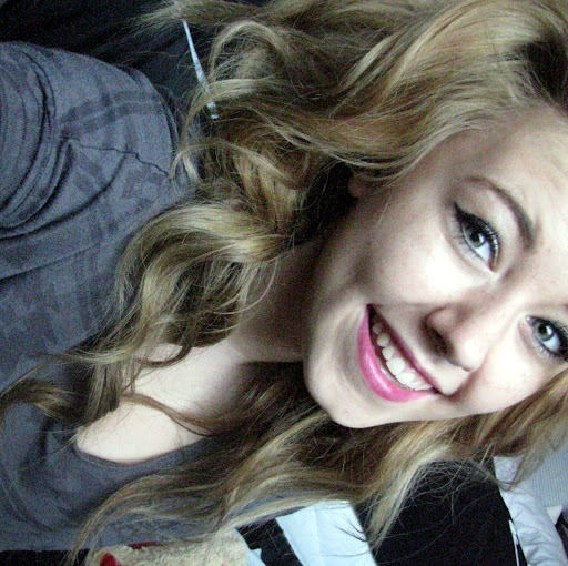 Haley Knight Photo 15