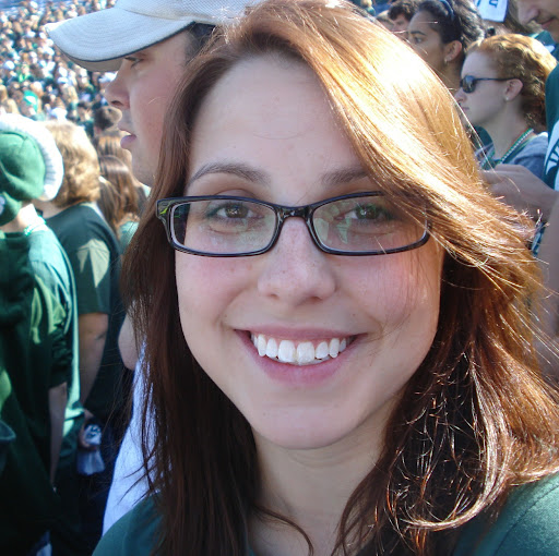 Elizabeth Hacker Photo 17